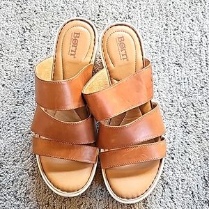 Born Leather wedge sandals size 10 in great lightly worn condition